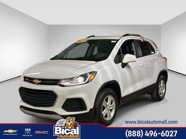 2021 Chevrolet Trax LT in Summit White — front three-quarter view
